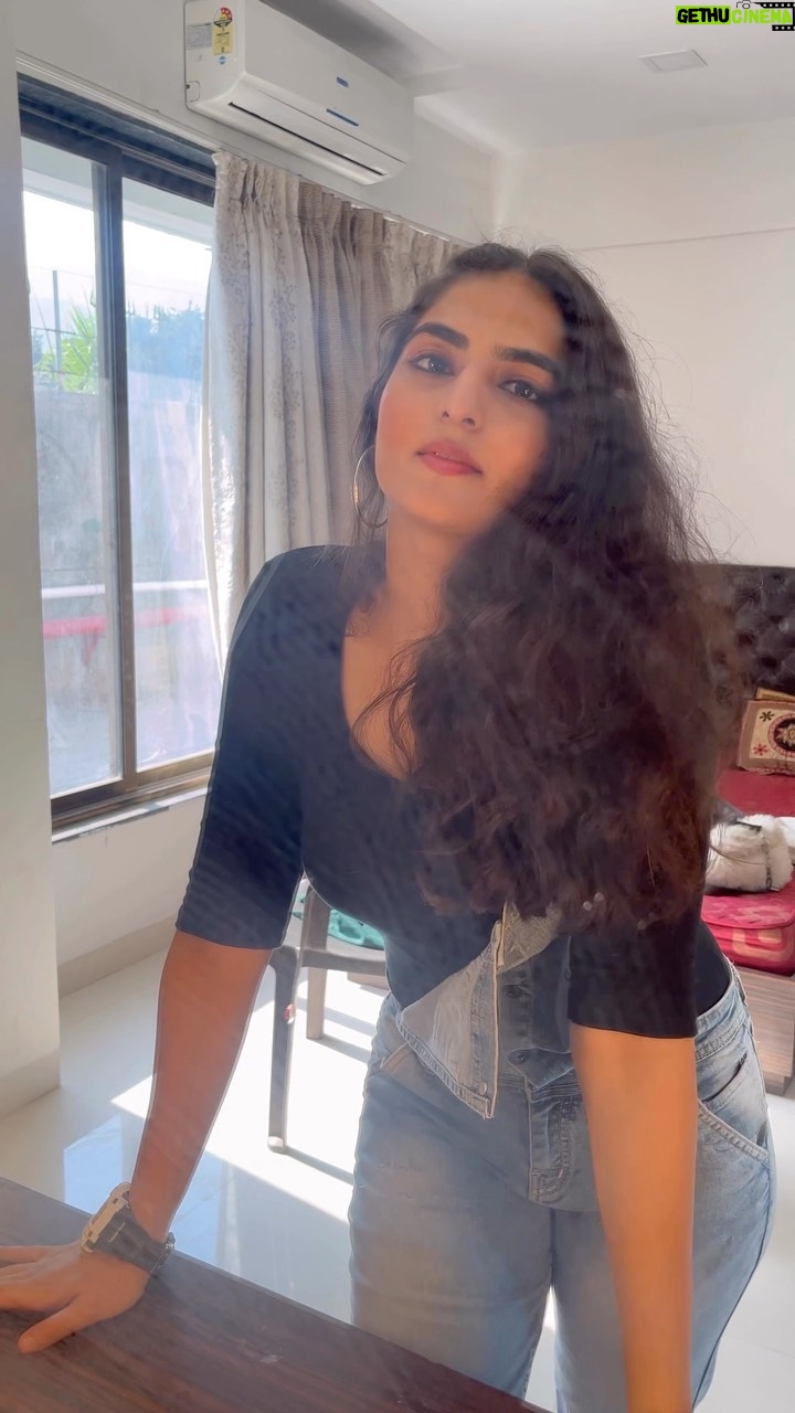 Simran Rawal - 5.1K Likes - 🌚👀✅

.
#explore #trend #viral #fyp #trendyoutfit #downtowndubai #burjkhalifa #cuteoutfit #urbanic #zara #fashion #zara #hm #style #trending #fashion #dubaidesert #fashioninspo #desertsafari #outfit #fashionblogger #urbanicsquad #style #fashioninfluencer
#mumbai #mumbaiinfluencer #simranrawal