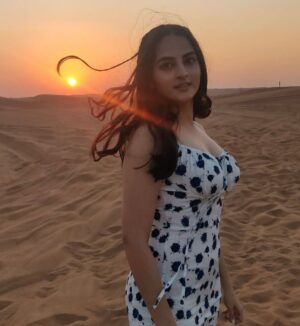 Simran Rawal Instagram - chahe tum kuch na kaho, maine sunlia🤍🤌🏻👀
#dubaiexplore #dubaitrip #dubai🇦🇪 #dubaidowntown #jumeriah #explore #trendingoutfit #looks #trend #outfit #ootd #palmjumeriah #atlantis #makeup #cuteoutfit #urbanic #burjkhalifa #dubaitravel #hairstyle #outfitinspo #lovehostel #dolphinarium #outfitinspo #dubaifashion #jumeriahbeach #marina #fashion #coordset #dubaistyle #dubaioutfit #outfitinspo #coordset