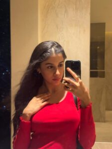 Actress Simran Sharma HD Photos and Wallpapers August 2025