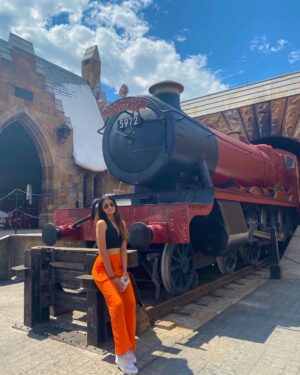 Simrat Sokhi Instagram - “she needs to sort out her priorities” 💫
