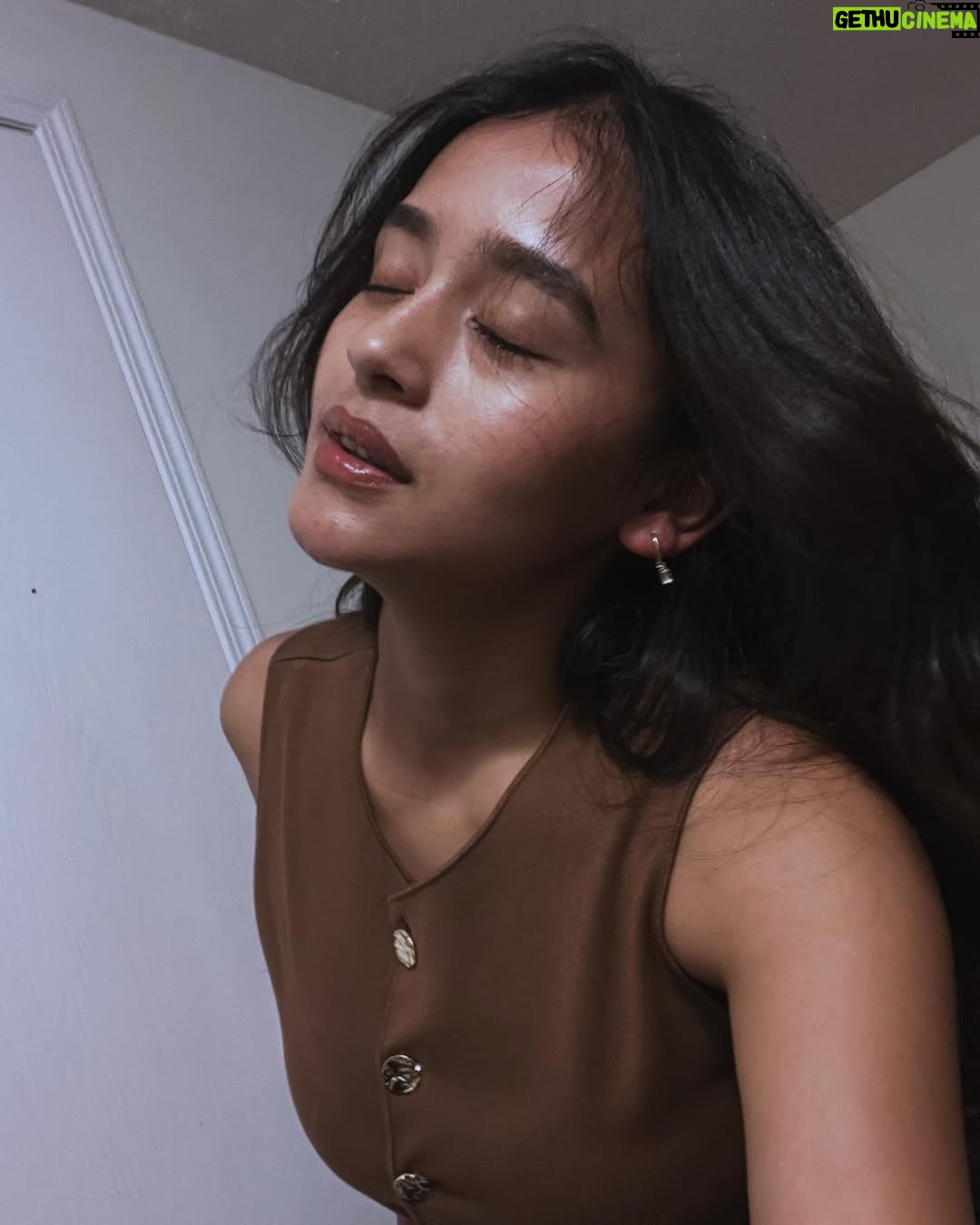 Simrella Lama - 12.9K Likes - 