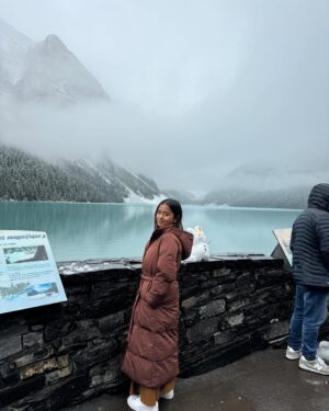Simrella Lama Instagram - Finding beauty in every corner 🤍 #banff #1octubre