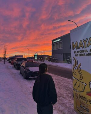 Simrella Lama Instagram - Mayalu 🇨🇦