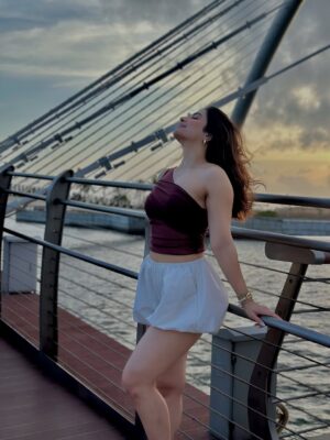 Simrithi Bathija Instagram - Day well spent, memories well kept 🫰🏻🌼

.

.

.

Outfit @savana 
Bracelet stack @bansrimehtadesign 

#colombo #srilanka #portcity #exploresrilanka #explore #travelgram #travel #happygirl #momandme #escape #sunset #sumsetlovers #beauty #skies #traveler #simrithibathija