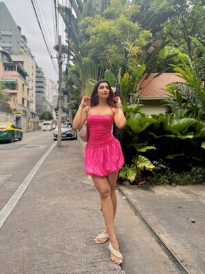 Simrithi Bathija Instagram - Just wanna travel and be a pretty girl all my life💗🥥✨

.

.

.

Outfit @srstore09 

#ootd #ootdfashion #thailand #bangkok #cityofjoy #slowlife #travel #travelgram #pinkaesthetic #dressups #fyp #foryoypage #explore #explorepage #aesthetic #traveladdict #simrithibathija