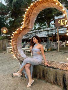 Actress Simrithi Bathija HD Photos and Wallpapers September 2025