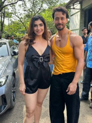 Simrithi Bathija Instagram - Before September ends 🗑️📸🎥 

#dump #september #september2025 #life #dairies #travel #shoot #actor #thankful #grateful #yoga #fun #gym #lovely #fyp #explore #simrithibathija