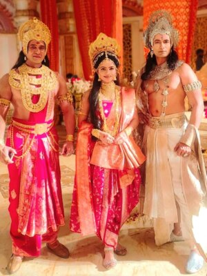 Siyaa Patil Instagram - @siyaapatilofficial as #devisaghya mata #chhaya 👍😇💖 #veerhanuman_25 #veerhanuman❣️🙏 
📿🤍

Om suryadevay nmh🫶✨️🚩📿@dhaniksh_dadhich01 
@dhaniksh_dadhichfp @dhaniksh_dadhichfp @kiaan_278 @veerhanuman_official @veer.hanuman.official @anant.dadhich 
@univesreofveerhanuman @shrimad__ramayan__official__ lakshmi_ghalot_3 @shrimadramayan_tamil @veer_hanuman_._143 @veerhanumanofficial453 @shrimadramayanedits 
📿🤍

#veerhanuman_25 #veerhanuman❣️🙏 #veerhanumanonsonysab #lakshman #dhaniksh #dhanikshdadhich #shriram #jayshriram #jayhanuman #veerhanumanaatibalvana♥️♥️♥️♥️🔥🔥🔥🔥💯💯💯 #jaybajrangbali😇🙏🕉️ #reelsinstagram #reels #reelitfeelit #viralreels #virel #viralvideos #instagood #intagram #popular #favouriteserial #mythology #instalike #explore #trendingreels 
📿🤍

🍂🚩📿🔱🤗