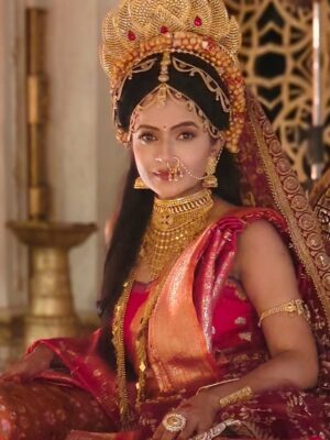 Siyaa Patil Instagram - देवी माँ का रूप धारण करना मेरे लिए एक आशीर्वाद है।
माँ की शक्ति, करुणा और स्नेह हर नारी में समाया है।
इस पवित्र रूप में मुझे देखने के लिए देखिए #VeerHanuman धारावाहिक, केवल Sony SAB पर।
🙏 माँ का आशीर्वाद सभी पर बना रहे।