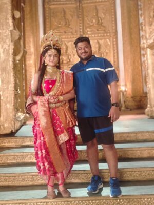 Siyaa Patil Instagram - It was truly a wonderful experience working with you, @itssuumit Sir. I have learned so much under your direction, and I genuinely admire your way of guiding and bringing out the best in your actors. I sincerely hope I get the opportunity to work with you again in the future.🙏🌠

Also, a heartfelt thank you to @amolsurve1 Sir for casting me in this role and giving me the chance to be part of this project.🙏❤️
Thank you.

#VeerHanuman #SwastikProductions #OnSetDiaries #Gratitude #LearningAndGrowing #ActorLife #LokuSir #KamalSir #SonySAB #MustWatch #MyJourney #VeerHanumanDirectors