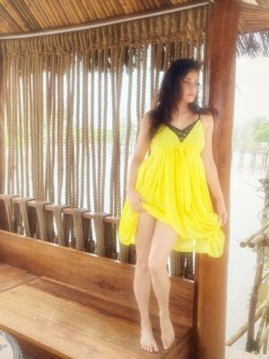 Sneha Ullal Instagram - Take me back .