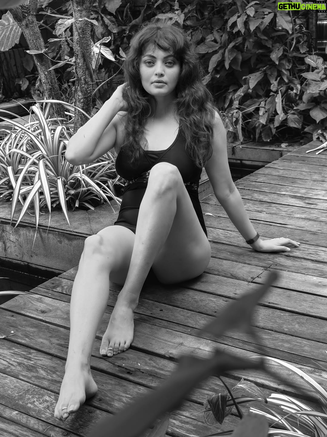 Sneha Ullal - 28.7K Likes - Take me back .