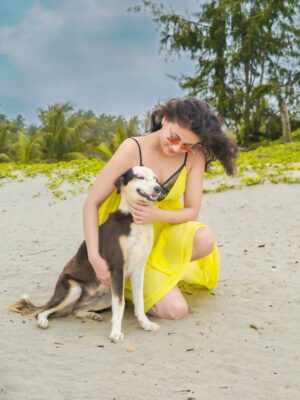 Sneha Ullal Instagram - Take me back .