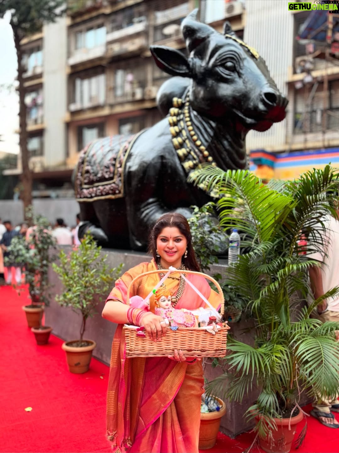 Sneha Wagh - 99.4K Likes - Lalbaug cha Raja 
Ganesh Gulli Mumbai Cha Raja 
🪷
.
.
.
Radhe Radhe 
Ganpati Bappa Morya 
.
.
.
@apaapisarees 
.
.
.
Makhanchor , Sneha Wagh , Ganesh Utsav 2025 
#snehawagh #mymakhanchor #ganpatibappamorya #laalbaugcharaja #ganeshgalli #mumbaicharaja #lalbaughcharaja #mumbai #mumbaikar #ganeshutsav