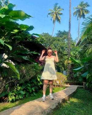 Sneha world Instagram - 💅🥥 🌊🌴🌤️

#snehaworld #vacaymode