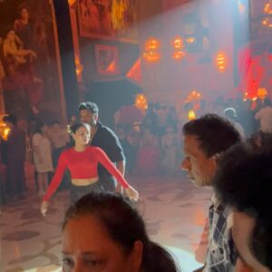 Sneha world Instagram - Since you guys enjoyed the previous bts of me and @ishaankhatter dancing! Here’s some Dil Deewana and more 😋🫣💀
And thank you @ankit_swarnakar for being my partner in crime trying to give his postures and lead on point 😋😍
#snehaworld #theroyalsonnetflix #behindthescene #rehearsals