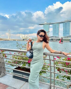 Sneha world Instagram - 📸🗑️

#snehaworld #singapore #dump