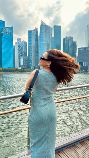Sneha world Instagram - My Singapore trip in a nutshell! 😍
#snehaworld #singapore #minivlog #reels #natumkomilegikoiaisigirl