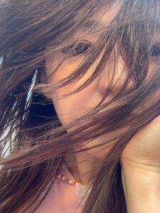 Actress Snow Suen HD Photos and Wallpapers October 2025