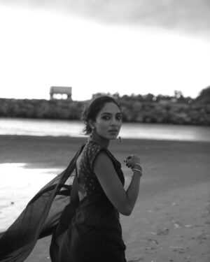 Sobhita Dhulipala Instagram - 🧜‍♀️