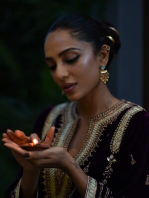 Sobhita Dhulipala Instagram - 🪔💝