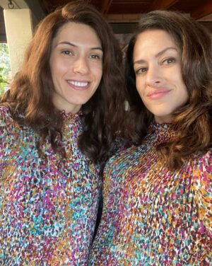 Sofía Lama Instagram - Les dejo un recorrido del behind the scenes de #PecadosInconfesables ya la pueden ver por @netflixlat ! Una delicia coincidir con compañeros que quiero y admiro 💕