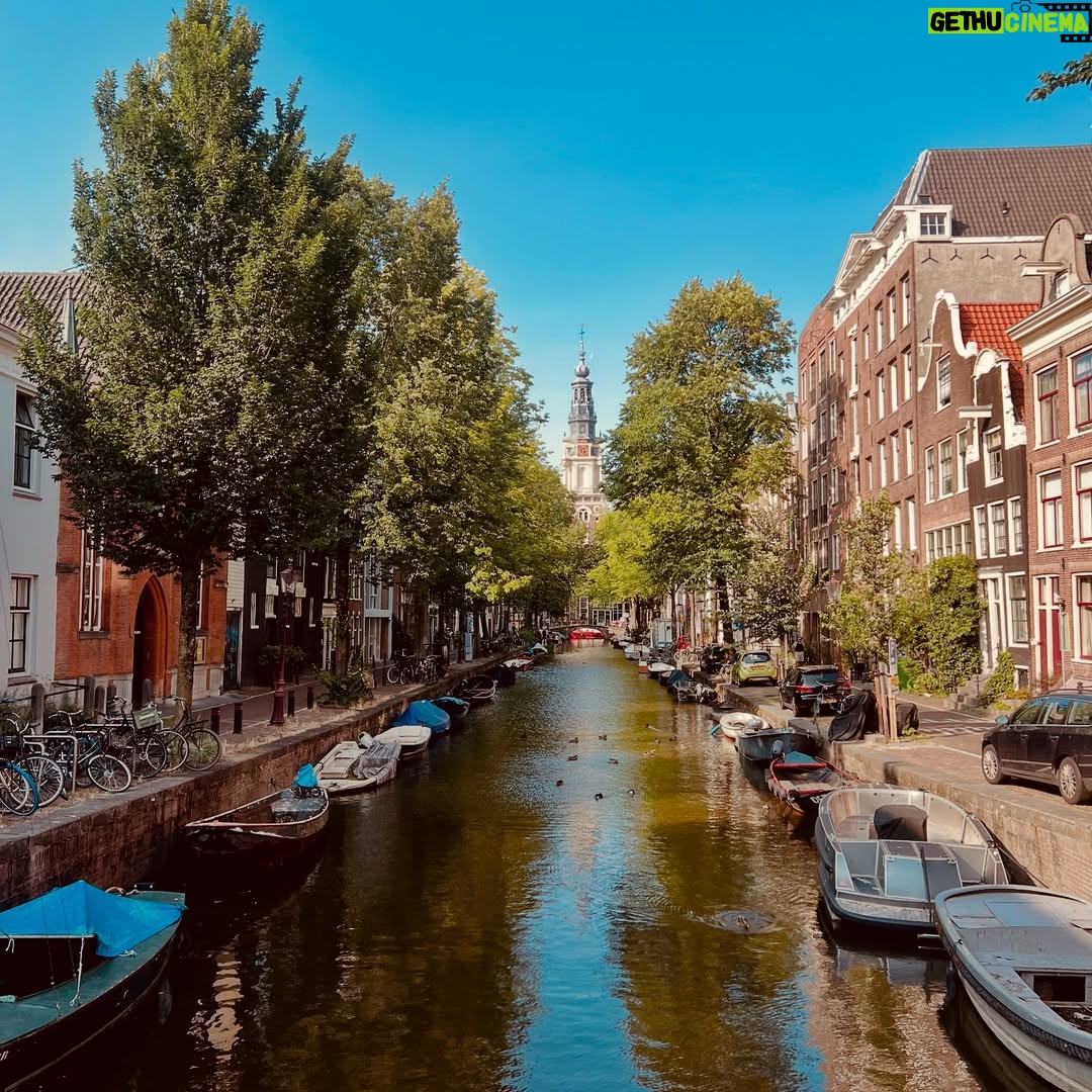 Sofía Lama - 1.1K Likes - La belleza de Ámsterdam