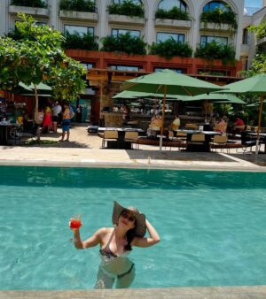 Sofía Lama Instagram - La mejor experiencia en Cartagena! @oshhotel 
Una belleza cada rincón 💕
