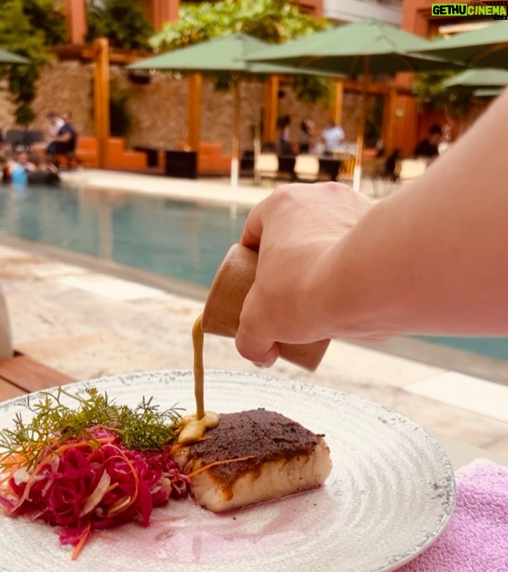 Sofía Lama - 1.5K Likes - La mejor experiencia en Cartagena! @oshhotel 
Una belleza cada rincón 💕