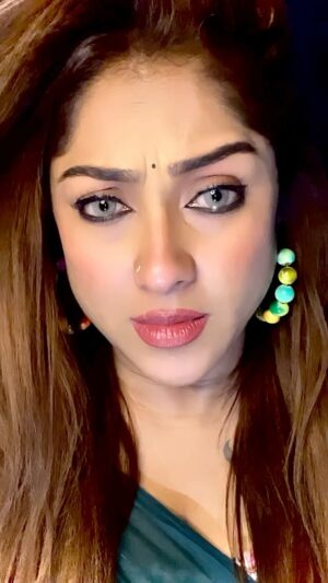 Soma Singha Instagram - #trendingsongs #instagramree #trend #reel #reelitfeelit #reelsvideo #viralreeĺs #instagram #réel #sad