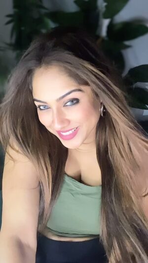 Soma Singha Instagram - #trendingsongs #trend #instagramree #reel #reelitfeelit #reelsvideo #viralreeĺs #instagram #réel
