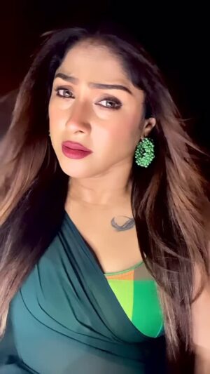Soma Singha Instagram - #trendingsongs #instagramree #trend #reel #reelitfeelit #reelsvideo #viralreeĺs #instagram #réel #sad