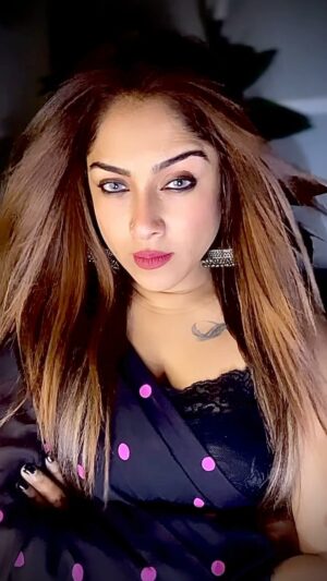 Soma Singha Instagram - #trendingsongs #instagramree #trend #reel #reelitfeelit #reelsvideo #viralreeĺs #instagram #réel