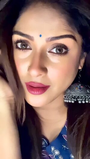 Soma Singha Instagram - #trendingsongs #trend #instagramree #reel #reelitfeelit #reelsvideo #viralreeĺs #instagram #réel