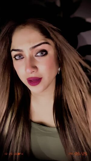 Soma Singha Instagram - #trendingsongs #instagramree #trend #reel #reelitfeelit #reelsvideo #viralreeĺs #instagram #réel #sad