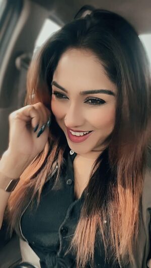 Soma Singha Instagram - #trendingsongs #instagramree #trend #reel #reelitfeelit #reelsvideo #viralreeĺs #instagram #réel