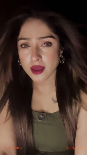 Soma Singha Instagram - #trendingsongs #instagramree #trend #reel #reelitfeelit #reelsvideo #viralreeĺs #instagram #réel #sad @leo_sumit