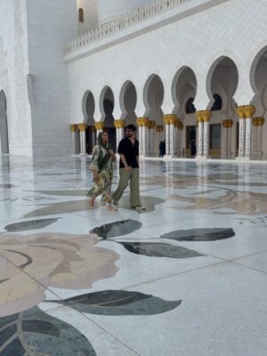 Sonakshi Sinha Instagram - Found a little sukoon, right here in Abu Dhabi! β¨π
@visitabudhabi #InAbuDhabi #ad