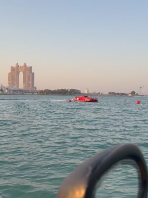 Sonakshi Sinha Instagram - From supercars on the F1 track to supercars on the water! One city, many thrills. Abu Dhabi has it all! β¨
@ymcofficial #YasMarinaCircuit @jetcarsuae
@visitabudhabi #InAbuDhabi #AD