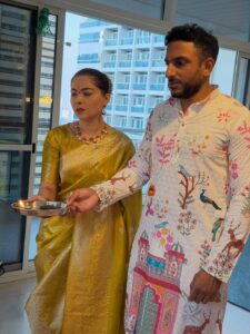 Actress Sonalee Kulkarni HD Photos and Wallpapers October 2025