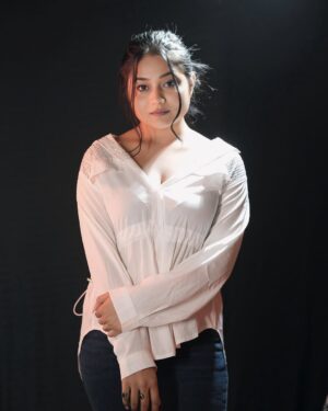 Sonali Dalvi Instagram - āI always think positively about myself; there are plenty of others to dwell on the negatives.ā ā¤ļøš«¶š»
#picofday #picture #photoeveryday #attitude #selfmade #grattitude #instagramreels #shorts