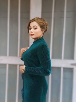 Sonali Dalvi Instagram - āSometimes, a character teaches us lessons that shape our journey forward.
No religion should ever stand above humanity.
What truly matters is the kind of human being we are.
And understanding that is essential for every soul.ā
That is what My future film KGN is very special ā¤ļø
#sonalli #actress #instagram #actressš¬ #queen #fashion #instagram #working #life #acting #career #star #manifesting #hardwork