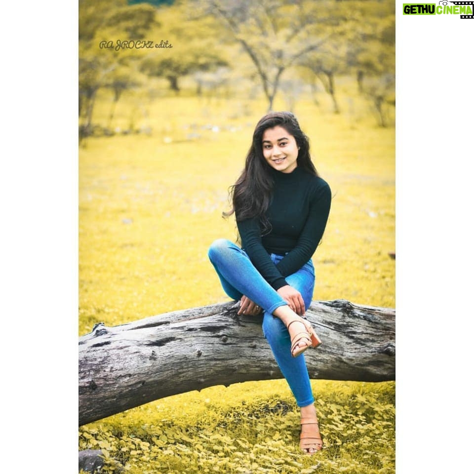 Sonali Dalvi - 338 Likes - Don't compromise yourself - you're all you have~😍🌎 #beyourself❤️😊 #fashion #style #stylish #love #me #cute #photooftheday #nails #hair #beauty #beautiful #instagood #pretty #swag #pink #girl #girls #eyes #design #model #dress #shoes #heels #styles #outfit #purse #jewelry #shopping #glamandglits