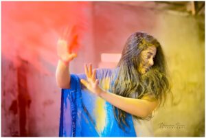 Sonali Dalvi Instagram - Festivals are foundation of Love and Joy, friends are the ones to make this day as a great memory. Iām one of it. Happy Holi My friend!
Thankyou for this beautifull pic@birendra_shahi_photography
#photography #picscredit #picsarttutorial #pc #shorthair #holidays
