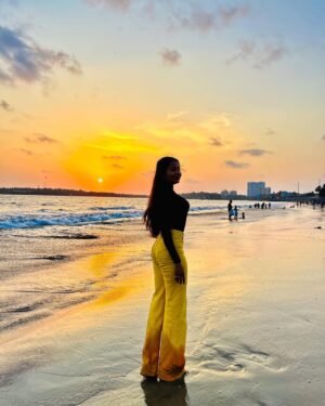 Sonali Dalvi Instagram - ą¤ą„ ą¤«ą¤ą„ą¤°ą„ ą¤®ą¤æą¤ą¤¾ą¤ ą¤°ą¤ą¤¤ą„ ą¤¹ą„ą¤, वह ą¤ ą„ą¤ą¤°ą„ą¤ ą¤®ą„ą¤ ą¤¤ą¤¾ą¤ ą¤°ą¤ą¤¤ą„ ą¤¹ą„ą¤; ą¤ą¤æą¤Øą¤ą„ ą¤ą¤² ą¤ą„ ą¤«ą¤¼ą¤æą¤ą„र ą¤Øą¤¹ą„ą¤, वह ą¤®ą„ą¤ą„ą¤ ą„ ą¤®ą„ą¤ ą¤ą¤ ą¤°ą¤ą¤¤ą„ ą¤¹ą„ą¤ą„¤
#motivationalquotes #explorepage #photos #beach #beachvibes #trendingreels #instagrampic