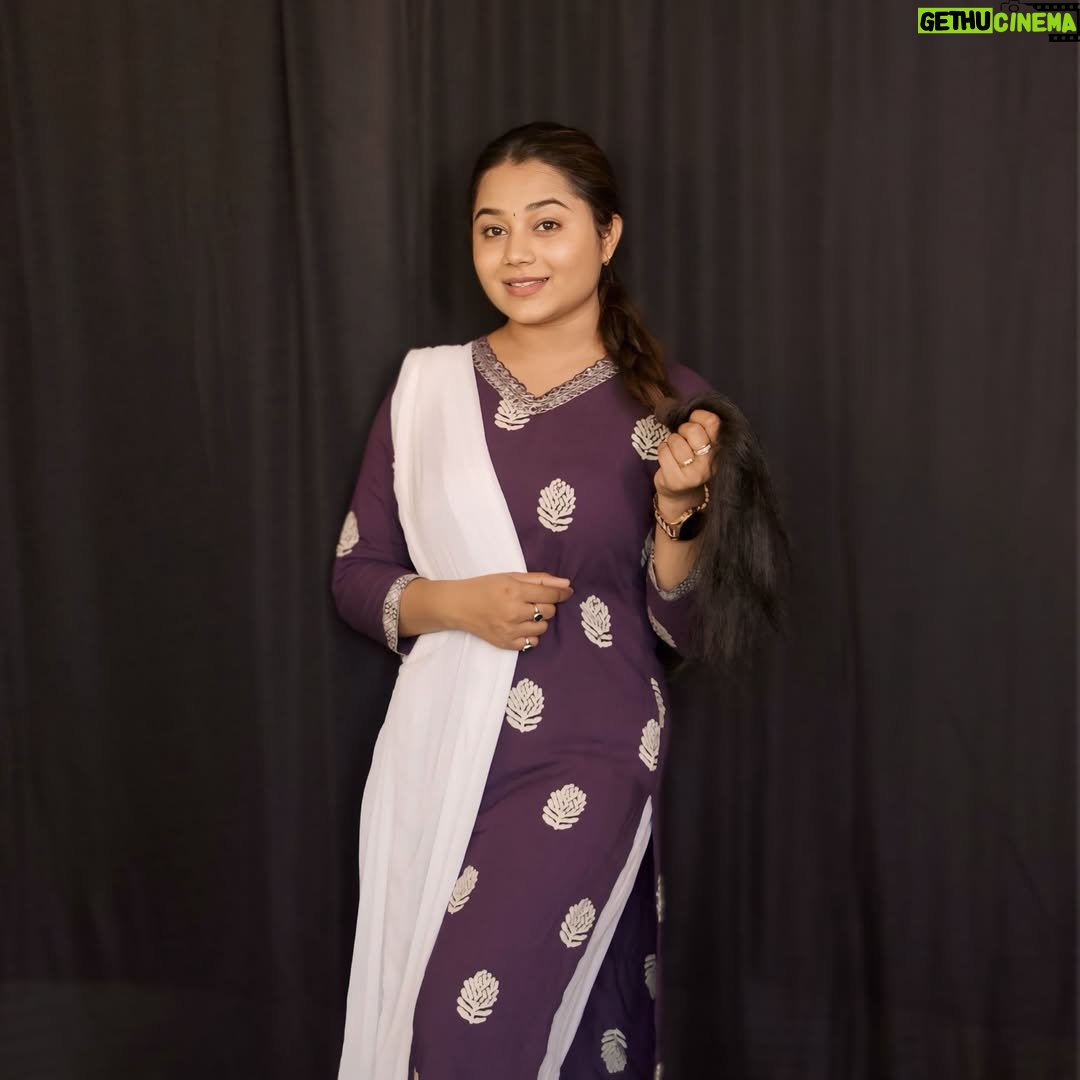 Sonali Dalvi - 4.2K Likes - “The question isn’t who is going to let me; it’s who is going to stop me.” —

#monday  #mahadevstatus  #shivkidivani  #instagramreels  #picture  #simple #smile