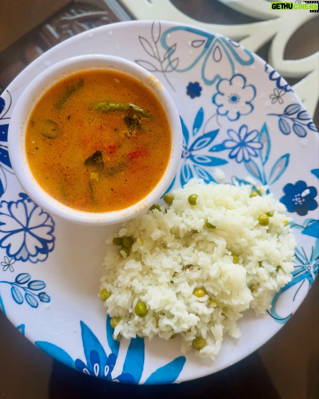 Sonali Dalvi - 1.1K Likes - creating a meal with your own hands—the warmth, the love, the effort, all coming together in every bite. It’s not just food; it’s a feeling, a memory, a piece of your heart on a plate.” 

thank you @amul_india 

#todaymeal  #foodlover  #cooking #selfmade #amulcheese #foodpics