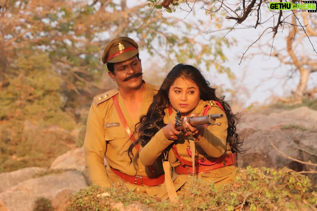 Sonali Dalvi - 14.1K Likes - It was a great experience working with Paji’s team. Although it was an action movie filled with a lot of fun on sets
 

#shooting  #explorepage  #actresslife  #bts  #shootlife