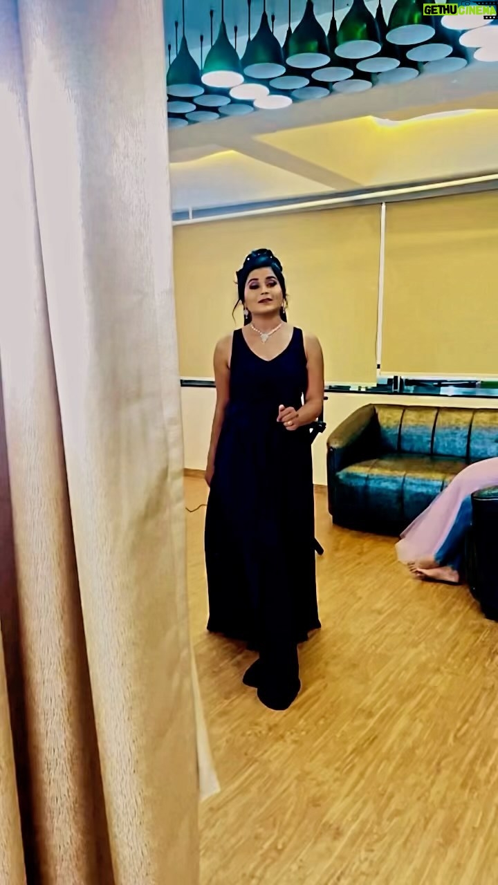 Sonali Dalvi - 306 Likes - Begam ❤️🥰 

Makeup by 
@rohini_fartade_makeover 

#instagram #explorepage✨ #likeforlikes #love #fashionstyle #viralreels #instagood #explore #video #begambagerbadshakiskamka