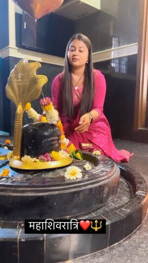 Sonali Dalvi Instagram - ą¤®ą¤¹ą¤¾ą¤¶ą¤æą¤µą¤°ą¤¾ą¤¤ą„ą¤°ą¤æ ą¤¹ą¤æą¤ą¤¦ą„ ą¤¤ą„ą¤Æą„हार ą¤¹ą„ ą¤ą„ ą¤ą¤æ ą¤®ą¤¹ą¤¾ą¤¦ą„ą¤µ शिव ą¤øą„ ą¤ą„औ़ा ą¤¹ą„ą¤ ą¤¹ą„ą„¤ ą¤¶ą¤æą¤µą¤°ą¤¾ą¤¤ą„ą¤°ą¤æ ą¤ą¤¾ मतलब ą¤ą„ āą¤¶ą¤æą¤µ ą¤ą„ ą¤°ą¤¾ą¤¤ą„ą¤°ą¤æā ą¤¹ą„ ą¤¹ą„ą¤¤ą¤¾ ą¤¹ą„ą¤ą„¤ ą¤¶ą¤æą¤µą¤°ą¤¾ą¤¤ą„ą¤°ą¤æ ą¤ą„ ą¤²ą„ą¤ą¤° ą¤Ŗą„ą¤°ą„ ą¤¦ą„ą¤¶ ą¤ą¤° ą¤®ą„ą¤ ą¤
लą¤-ą¤
ą¤²ą¤ ą¤®ą¤¾ą¤Øą„ą¤Æą¤¤ą¤¾ą¤ą¤ ą¤Ŗą„ą¤°ą¤ą¤²ą¤æą¤¤ ą¤¹ą„ą„¤ ą¤ą¤ø दिन ą¤ą¤ą¤µą¤¾ą¤Ø शिव ą¤ą„ ą¤ą¤°ą¤¾ą¤§ą¤Øą¤¾ ą¤ą„ ą¤ą¤¾ą¤¤ą„ ą¤¹ą„ ą¤ą¤° ą¤¦ą„ą¤¶ ą¤ą¤° ą¤®ą„ą¤ ą¤
ą¤Øą„ą¤ ą¤ą¤¾ą¤ą¤°ą¤£ ą¤¹ą„ą¤¤ą„ ą¤¹ą„ą¤ą„¤
VC @birbal_singh9618
@shubham_yadav_official_27
@shivam_tiwari_3656
#mahashivratri #shiv #shivyanka #mahadev #bhakti #meremahakal #mahakal #instagram